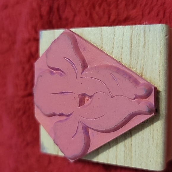 Crocus Flower Wooden Rubber Stamp - Picture 2 of 3